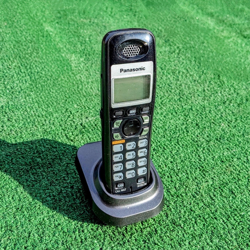 BROKEN Panasonic KX-TGA931T Handset Phone+Charging Base PNLC1001YAT SALVAGE Set